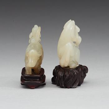 Two nephrite figures, late Qing dynasty.