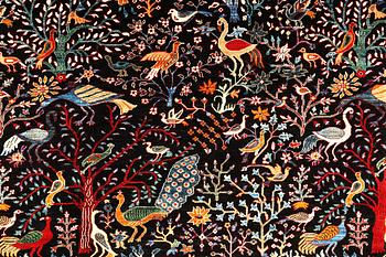A Ziegler Ariana carpet, c. 292 x 203 cm.