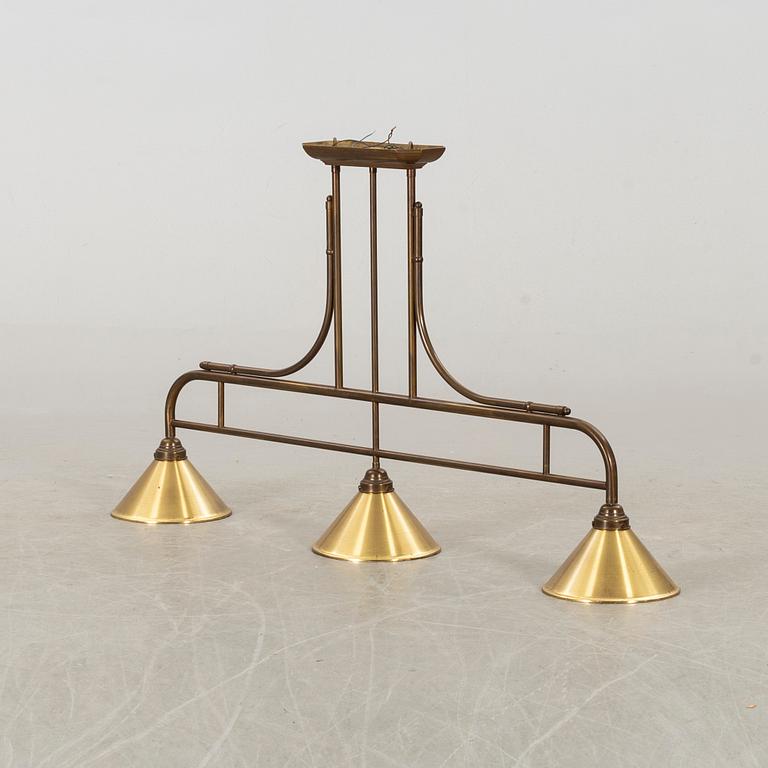 TAKLAMPA/BILJARDBORDSLAMPA modern tillverkning.