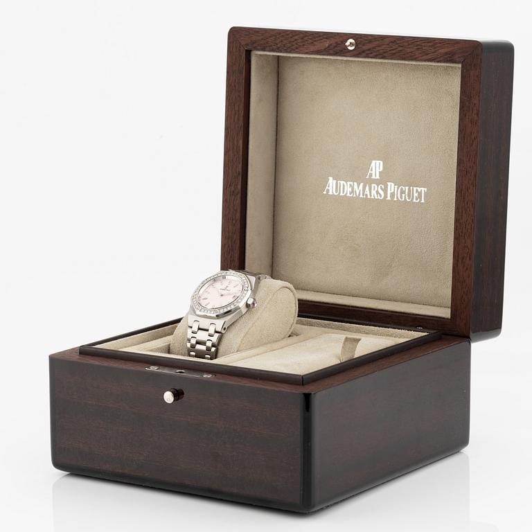 Audemars Piguet, Lady Royal Oak, wristwatch, "Diamond Bezel", 33 mm.