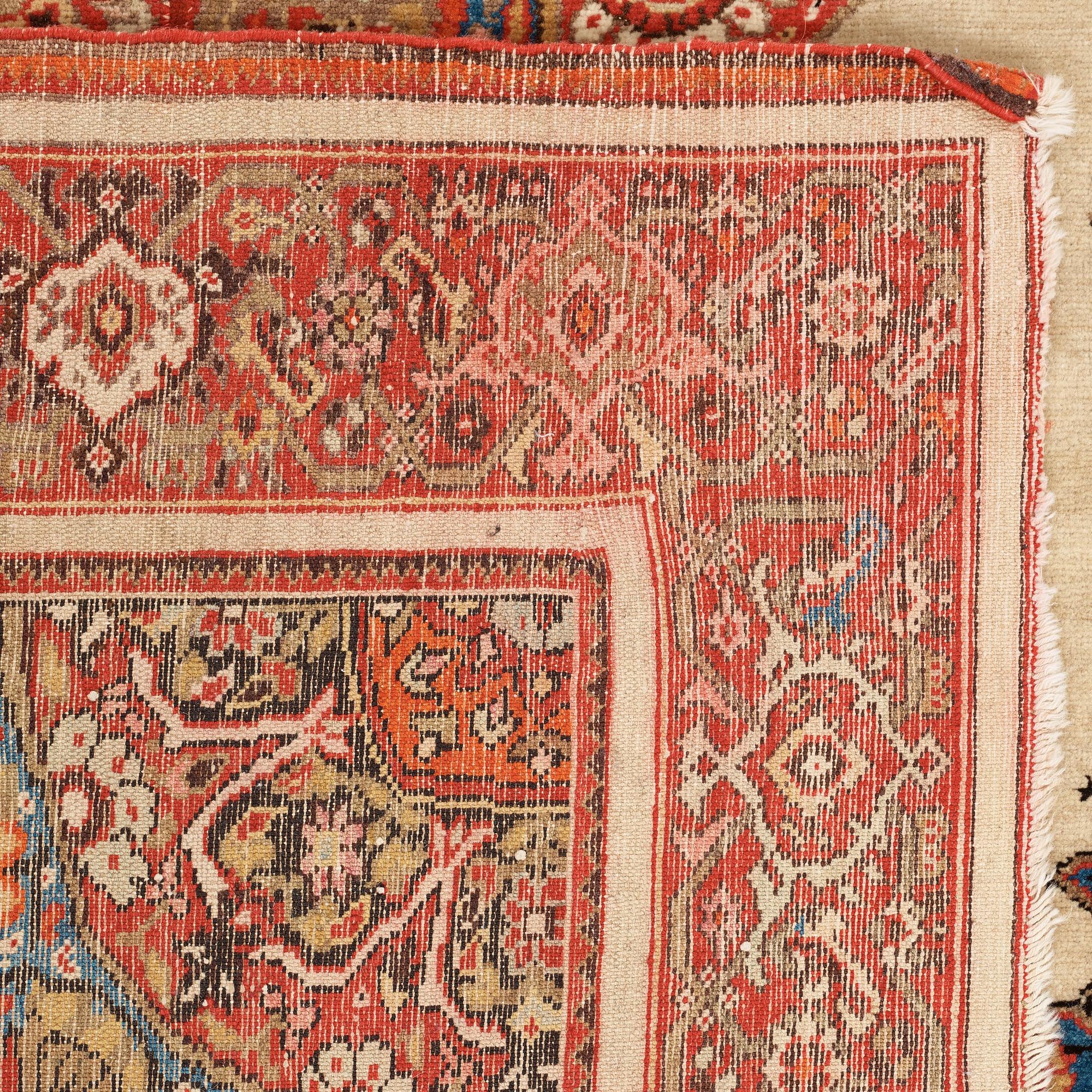 RUG. Semi-antique Malajir. 198 x 132 cm.