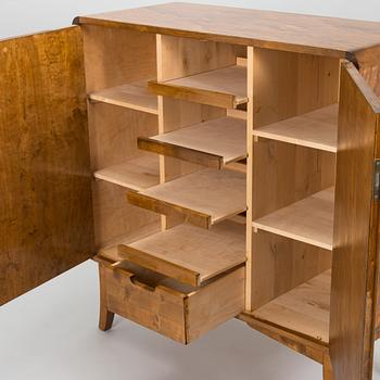 A 1940s cabinet, model 193, Asko Finland.