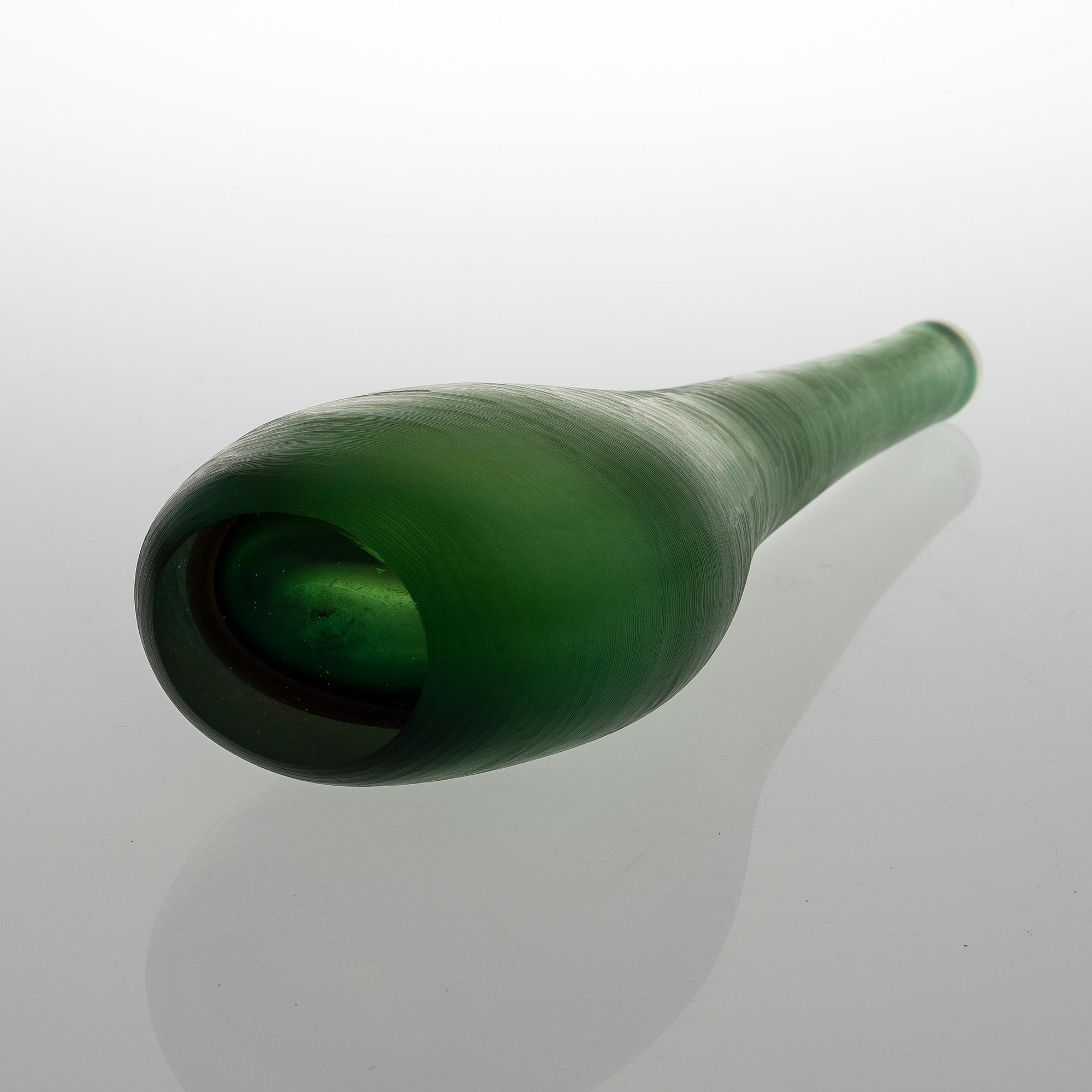 PAOLO VENINI, A VASE. Signed Venini Murano Italia.