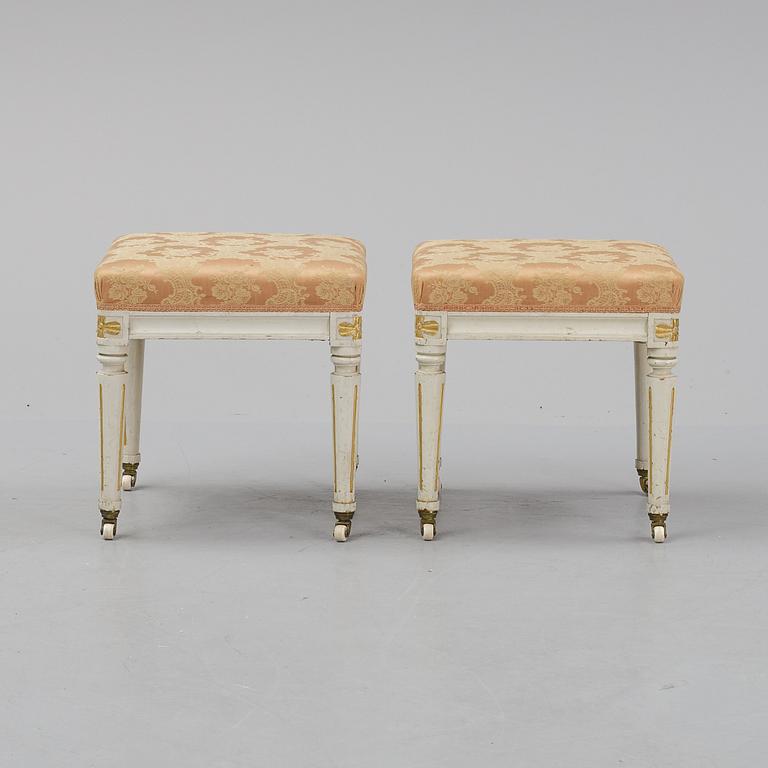 Taburetter, ett par, gustaviansk stil, 1800-talets slut.