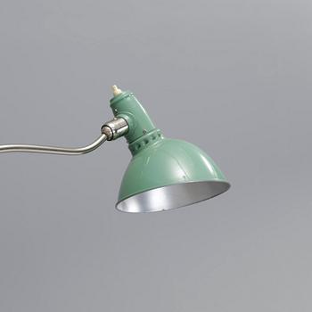 BORDSLAMPA, metall, Triplex lillpendel, Johan Petter Johansson. Sannolikt 1930-40-tal.