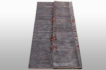 A carpet, Ziegler Ariana, ca 294 x 208 cm.