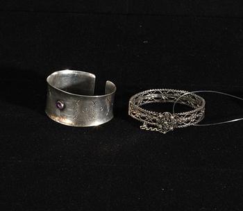 ARMBAND, 2 st, bla silver 1960.