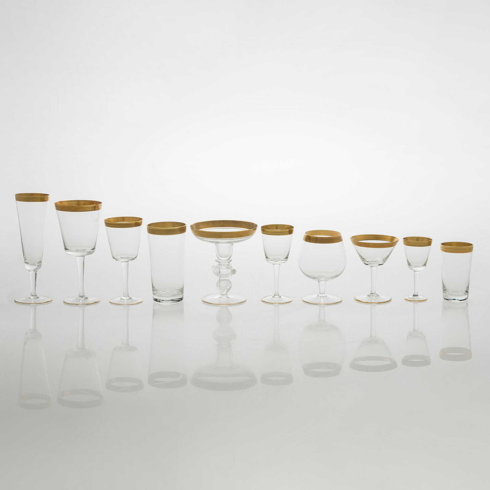 Glasservis, 74 delar, 1900-talets mitt.