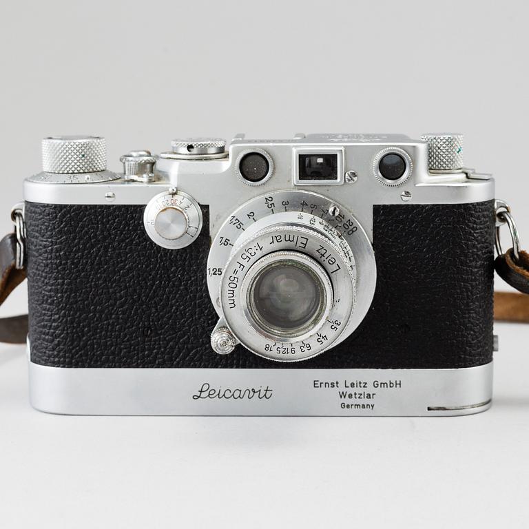 LEICA IIIf, 1950-51, with several objectives and acessoaries.