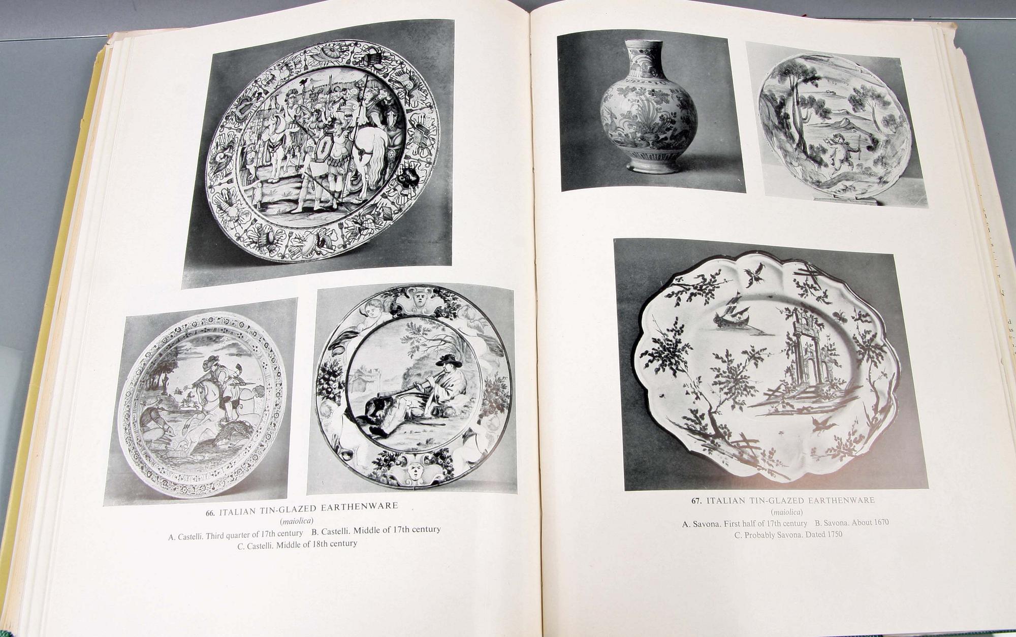 BÖCKER, 2+1 st, "Pottery and Porcelain" resp "European Ceramic Art".