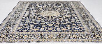 Matta, Keshan, ca 385 x 270 cm.