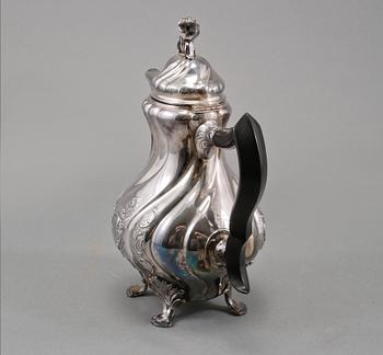 KANNA, silver, rokokostil, C G Hallberg, Stockholm, 1954, vikt 774 g.