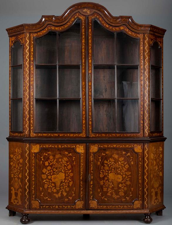 VITRINSKÅP, barockstil, Holland, 1800-tal.