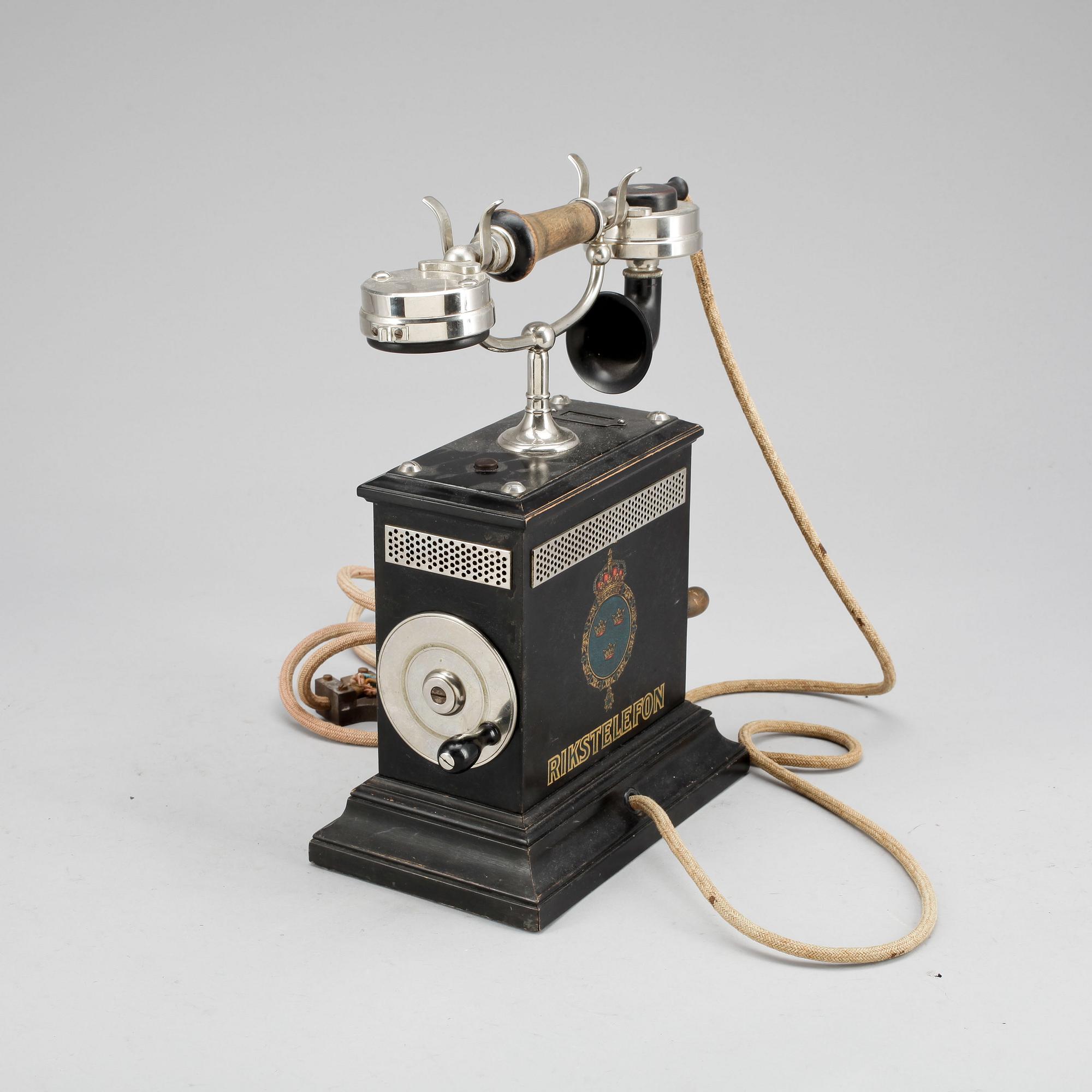 BORDSTELEFON, Rikstelefon. 1900-talets början.