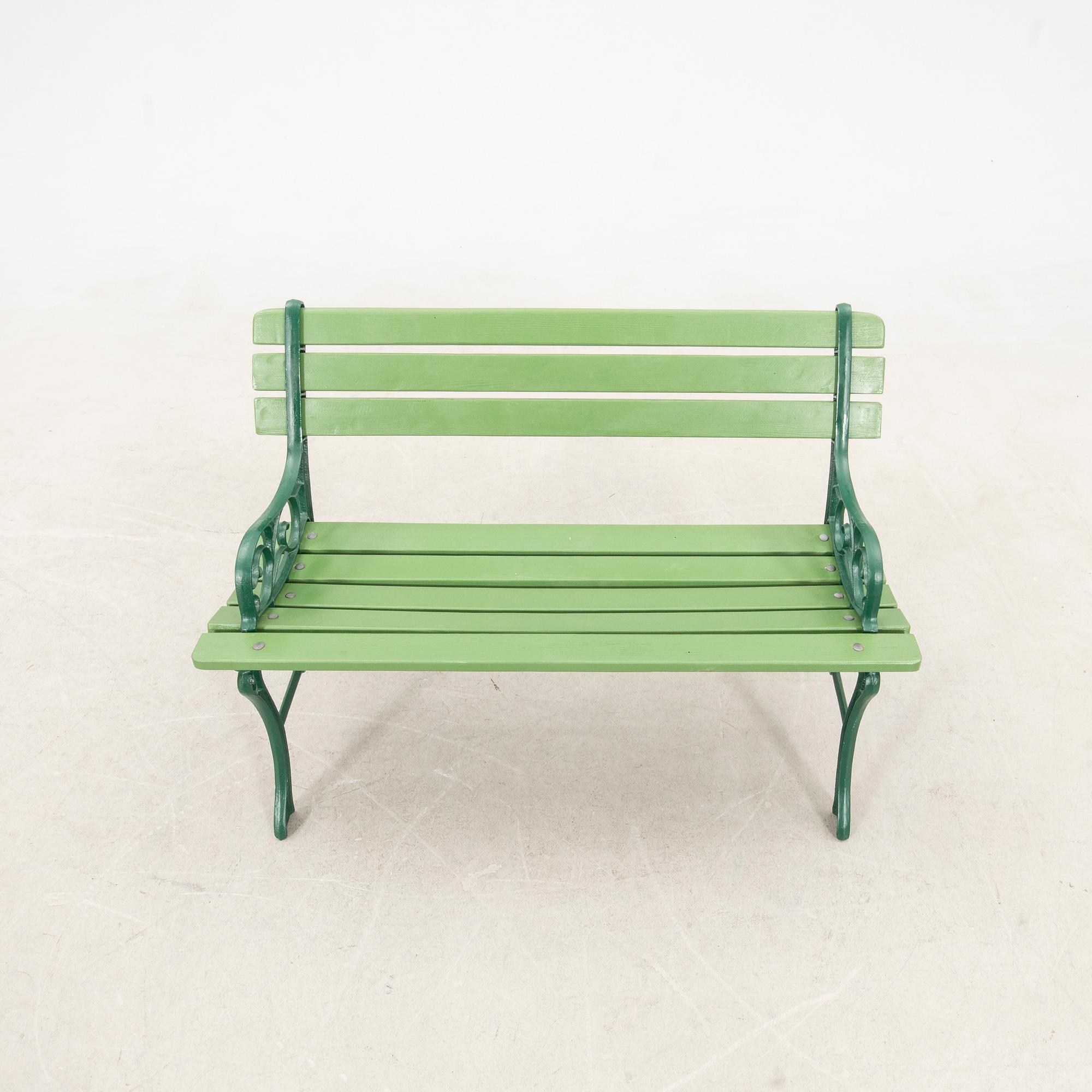 Trädgårdssoffa för barn 1900-tal.