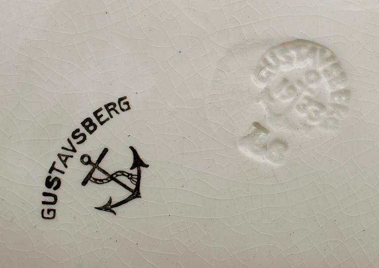 SPARRISFAT, majolika samt NÖTFAT, porslin, Gustavsberg, 1900-talets första hälft.