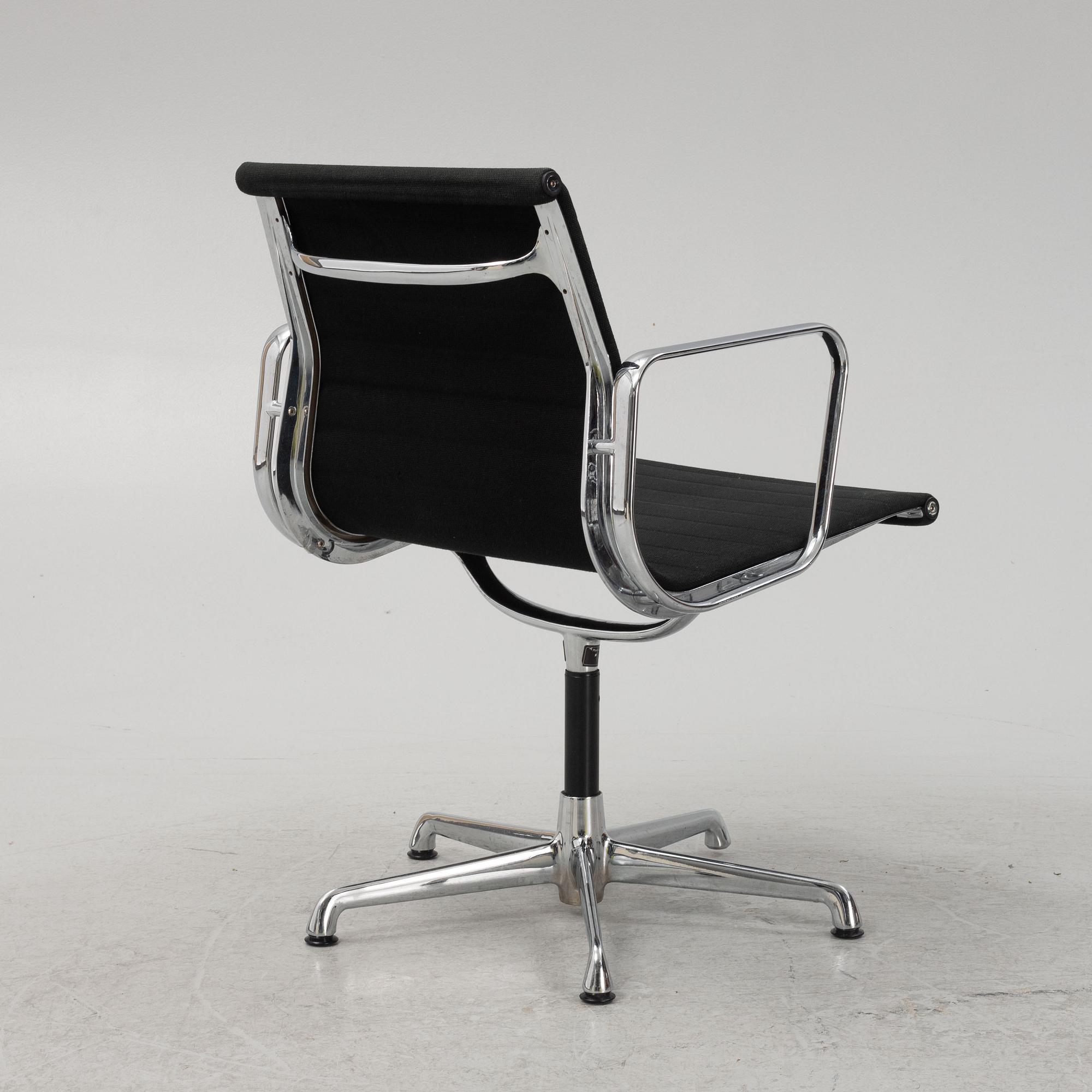 Charles & Ray Eames, armchair, EA 108, Vitra.