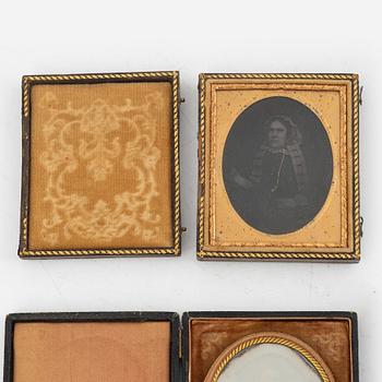Photographs, 4 pcs, daguerreotypes, circa mid-19th century.