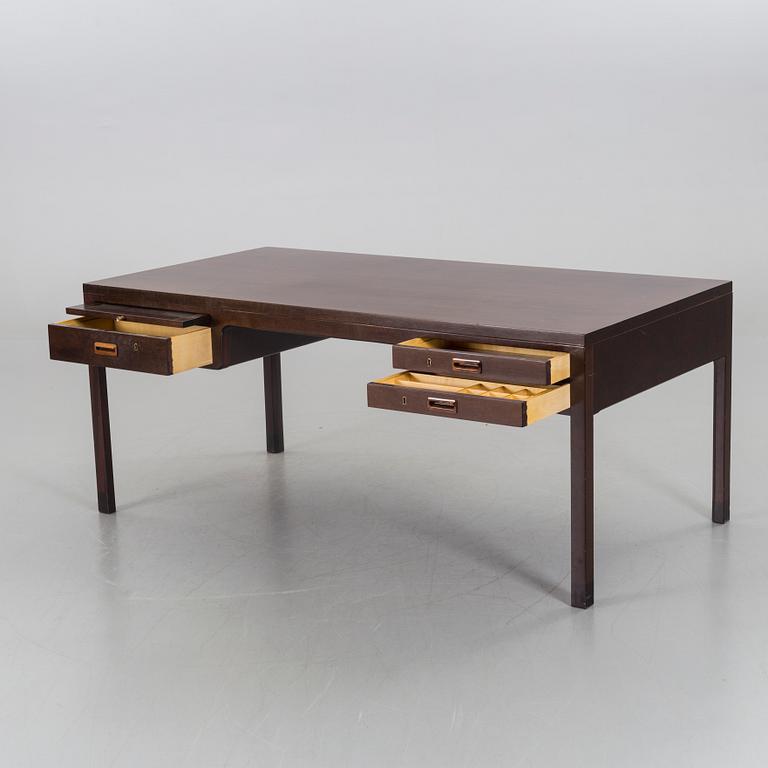 Mid-century free standing desk by Aksel Bender and Einar Larsen for Willy Beck.