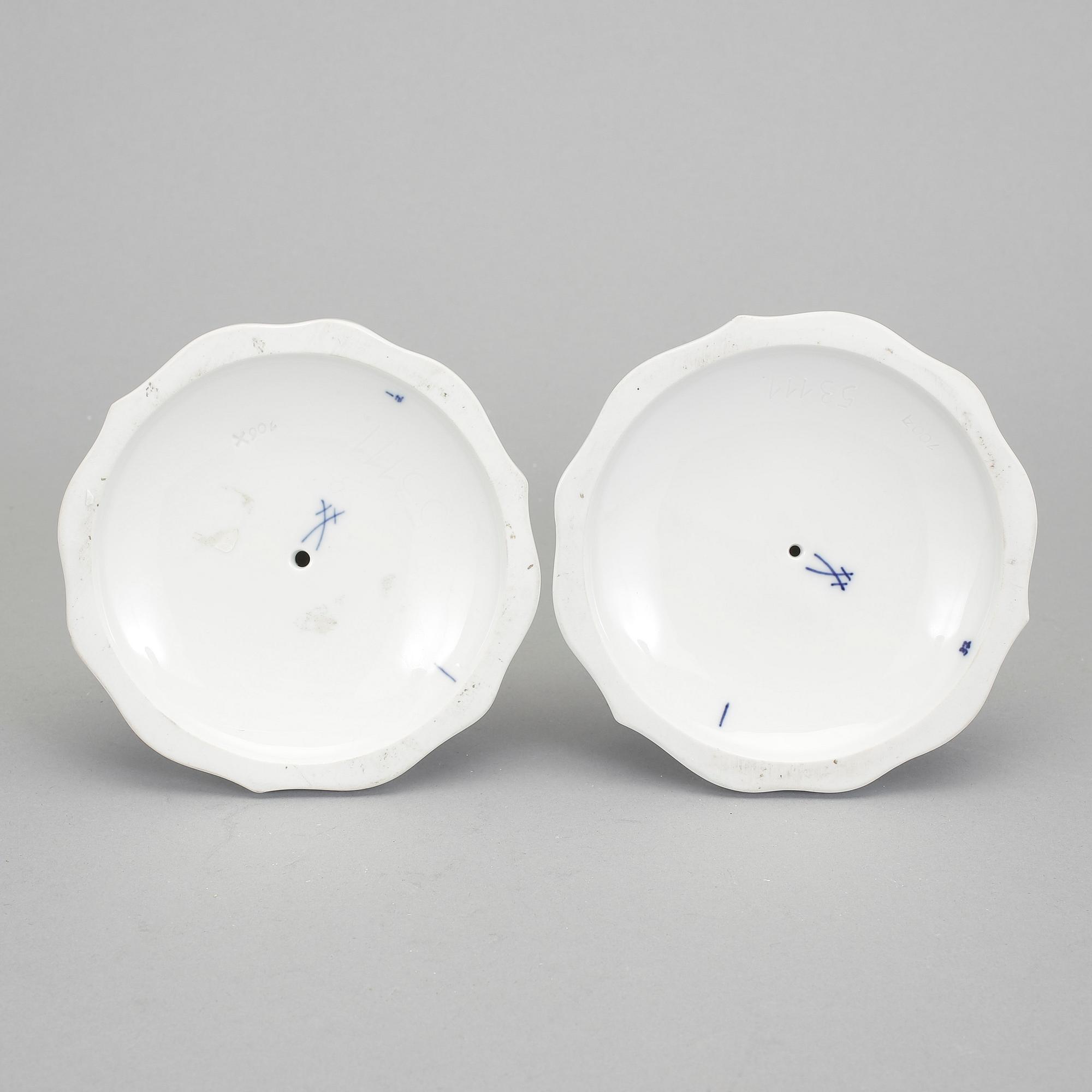 LJUSSTAKAR, ett par, porslin, Meissen, 1900-tal.