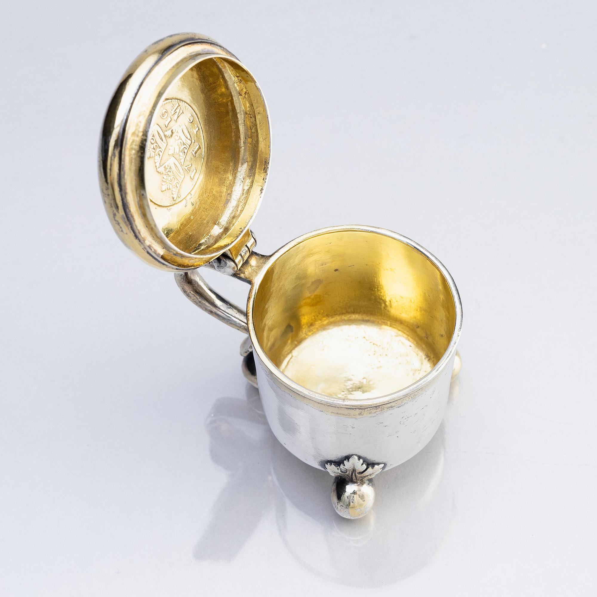 Johan Lorenz Starin, miniatyrdryckeskanna, silver, Stockhom 1742. Senbarock.