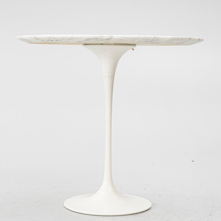 Eero Saarinen, Soffbord/sidobord, "Tulip", Knoll International.