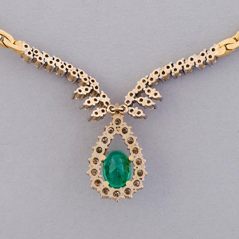 A NECKLACE, EARRINGS and RING, facetted emeralds, brilliant cut diamonds, 18K gold. Tillander 1984.