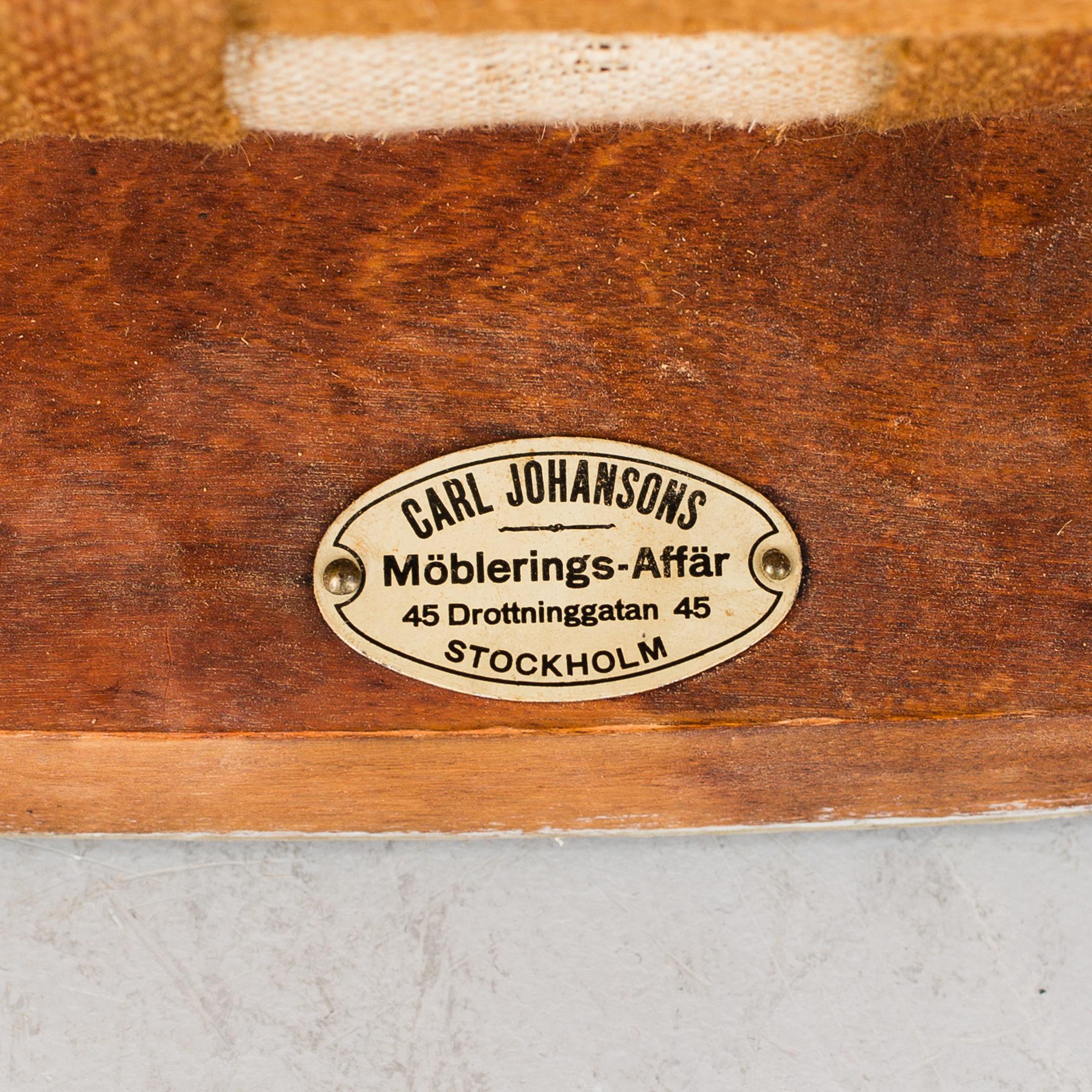 A pair of earlt 20 th century stools.