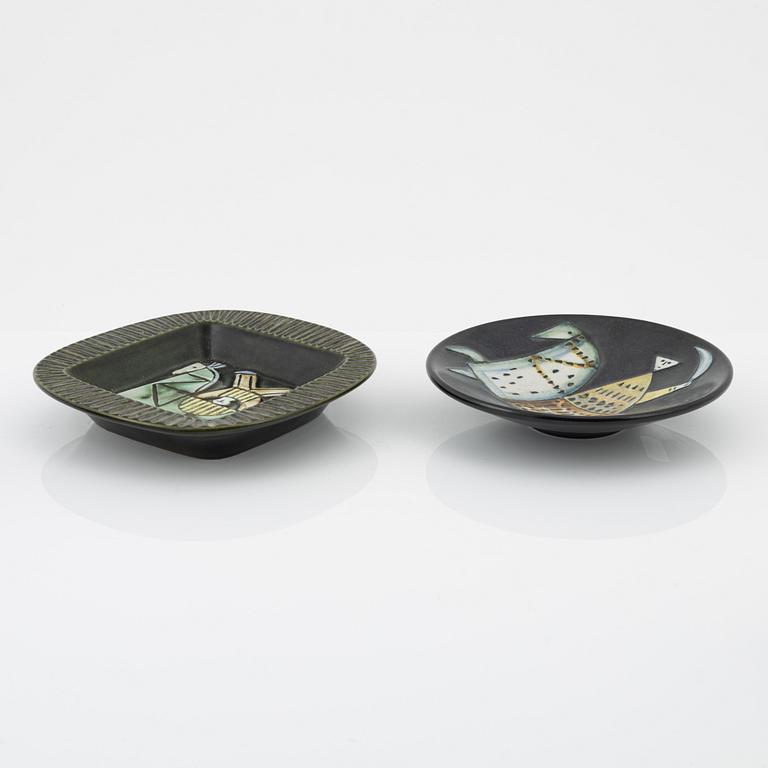 Lisa Larson, vas, skål samt två askfat, stengods,  gustavsberg.