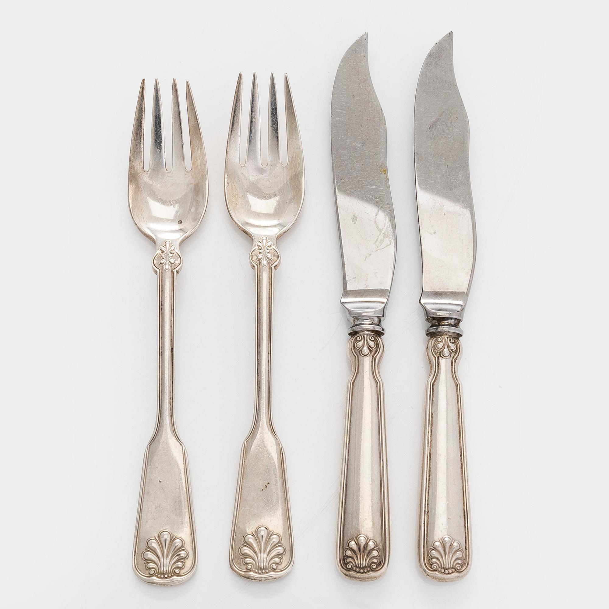 Tiffany & Co, Two pairs of sterling silver fish cutlery set.