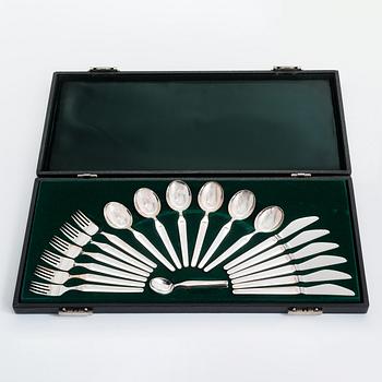A 72-piece sterling silver cutlery set, 'Diplomat', Kultateollisuus Turku 1978. In three original boxes.