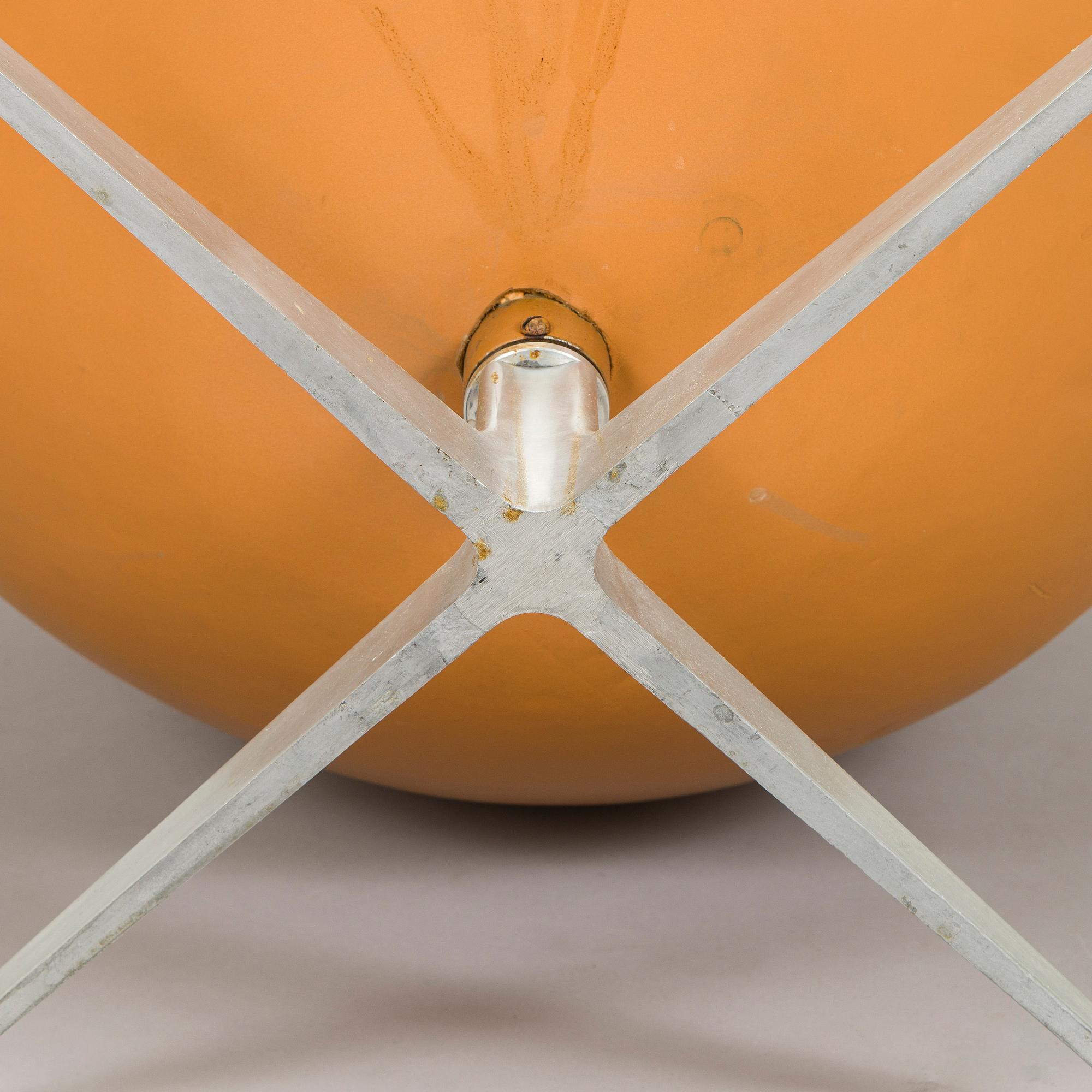 Arne Jacobsen, nojatuoli, "Egg", Fritz Hansen, Tanska, 1960/70-luku.