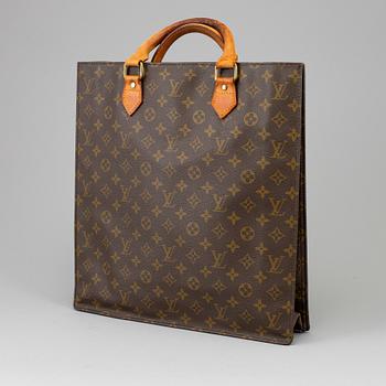 LOUIS VUITTON, 'Sac Plât'.