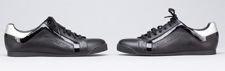 SKOR, Louis Vuitton.
