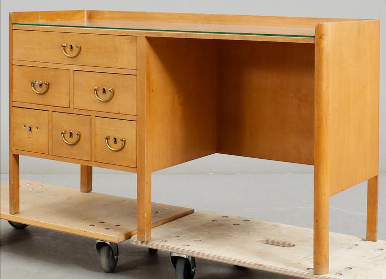 TOILETTBORD, Josef Frank för Firma Svenskt Tenn Stockholm, 1940-tal.