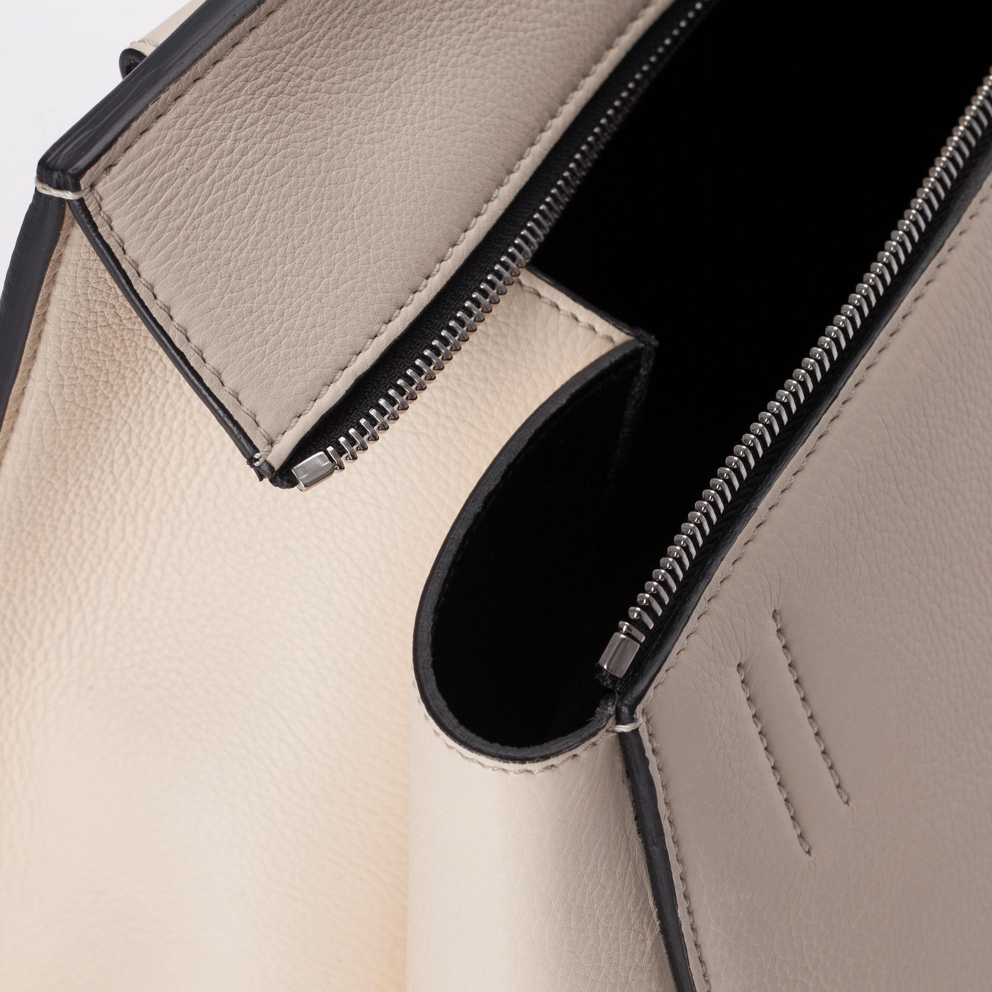 VÄSKA, "Edge", Céline.