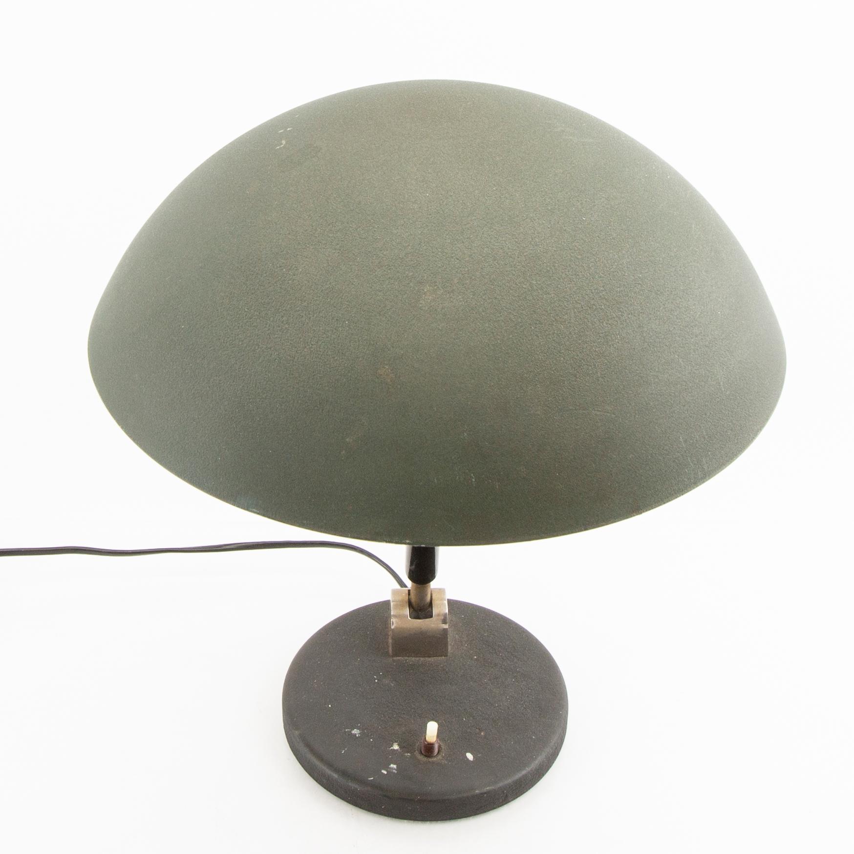 Bordslampa möjligen Karl Trabert, G. Schanzenberg & Co GmbH, Tyskland, 1930-tal.