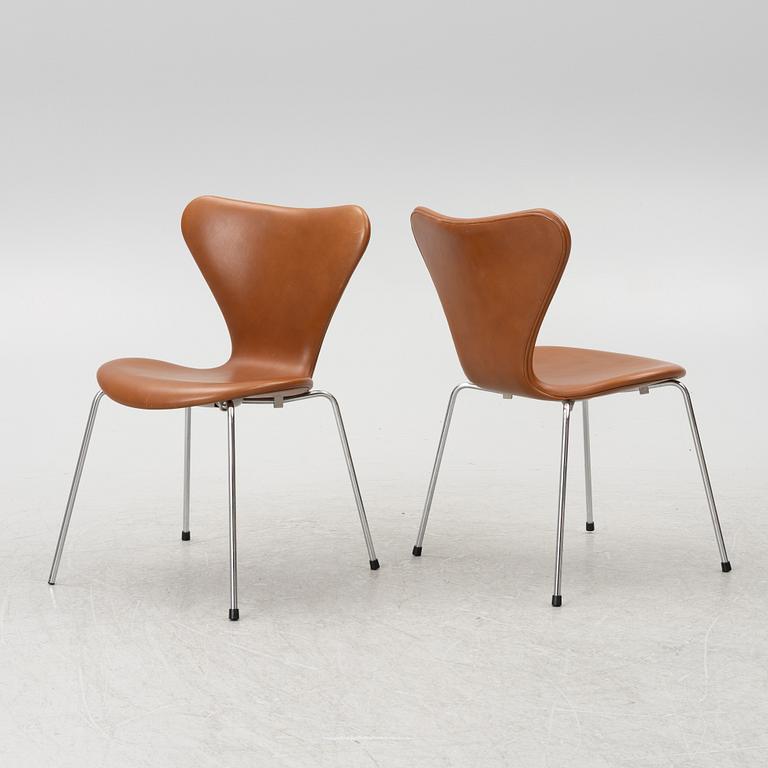Arne Jacobsen, chairs, 4 pcs, "The Seven", Fritz Hansen, Denmark, 2000s.