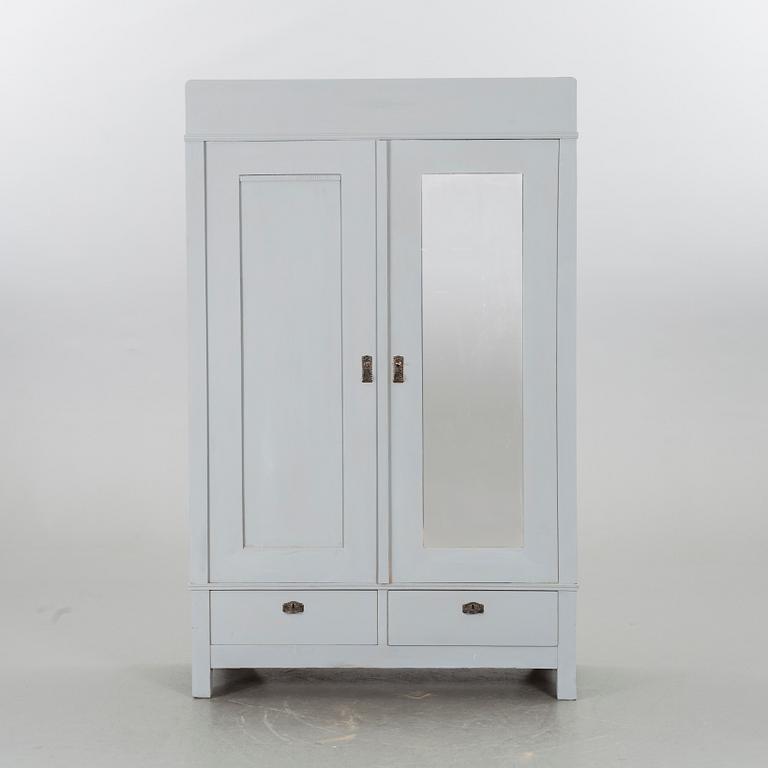 SKÅP / KLÄDSKÅP, jugend, sekelskiftet 1900.