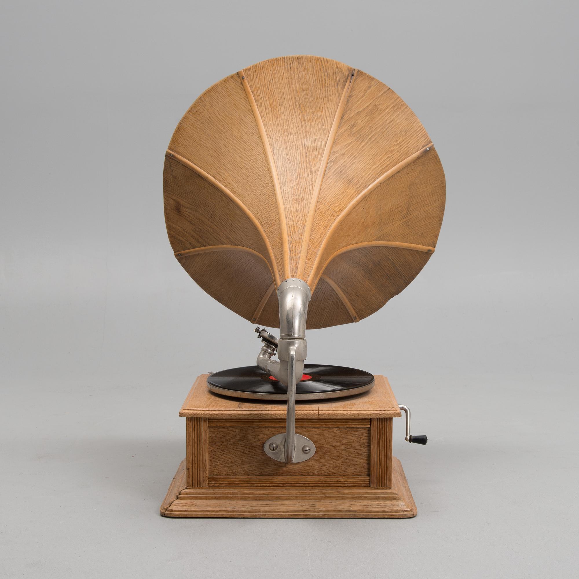 GRAMMOFON, 1900-talets början.