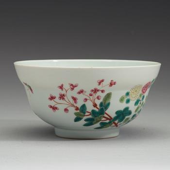 A famille rose bowl, Qing dynasty, Guangxu mark and of the period (1875-1908).