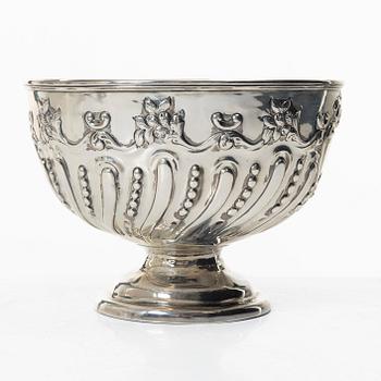 George Nathan & Ridley Hayes, skål på fot, silver, Chester, England 1899.