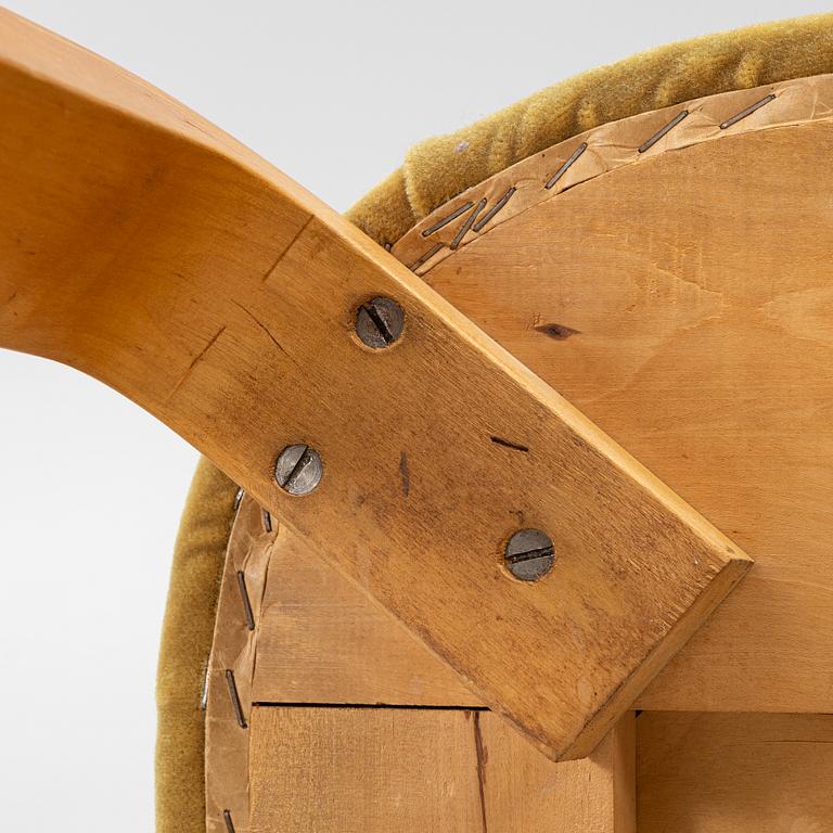 Alvar Aalto, Chairs, 7 pcs, model 62 for O.Y. Huonekalu- ja Rakennustyötehdas A.B. mid-20th century.