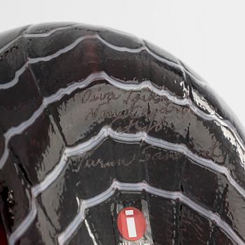 Oiva Toikka, glasfågel, signerad Oiva Toikka Nuutajärvi Notsjö Turun Sanomat.