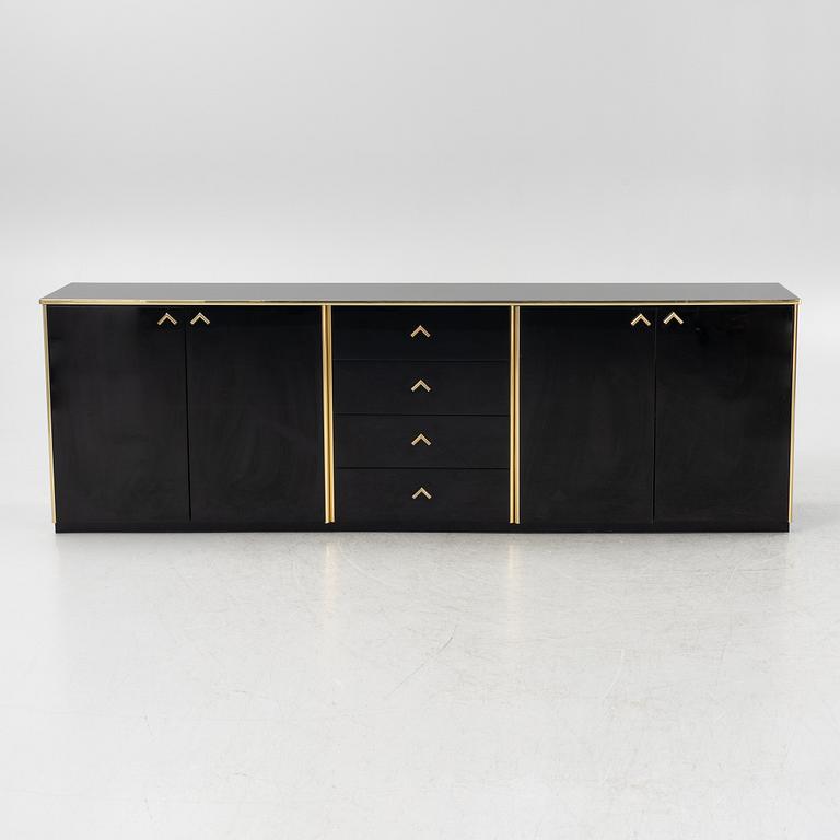 Sideboard, möjligen Italien. 1900-talets slut.