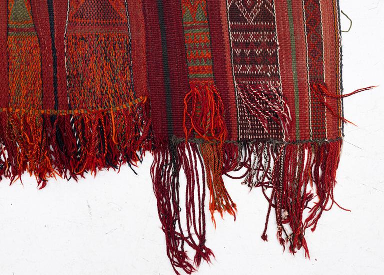 Kelim, approx. 340 x 180 cm.