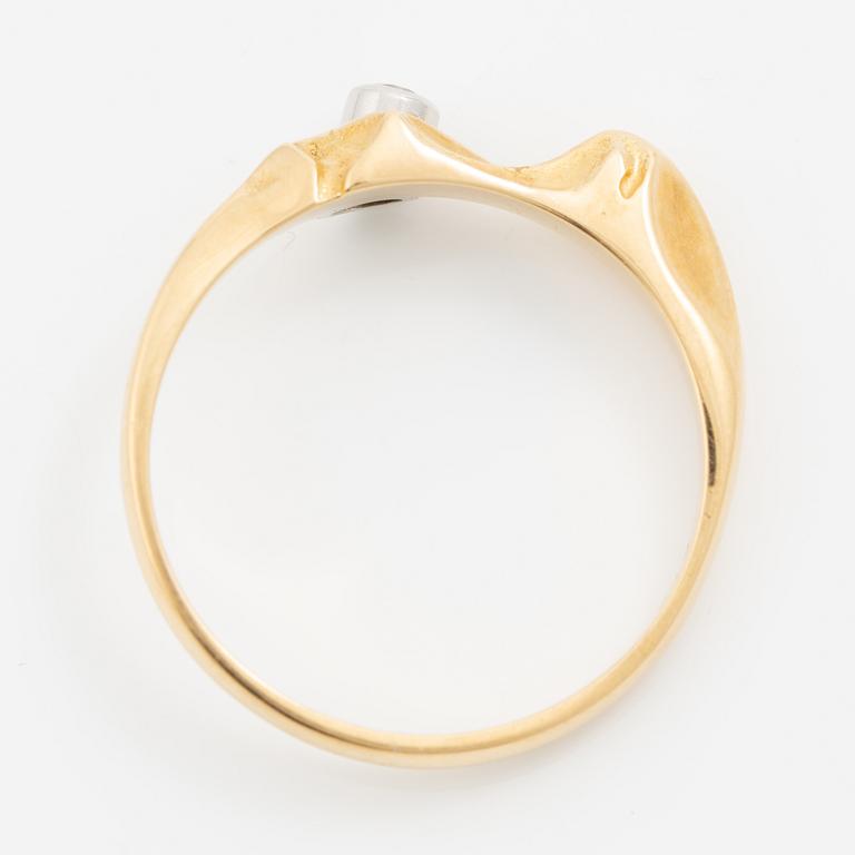 Lapponia, ring, 18K gold with a round brilliant-cut diamond, Finland 1982.