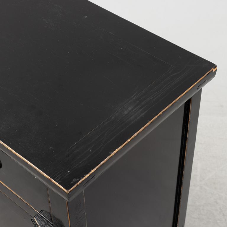 A Chinese cabinet, 20th Century.