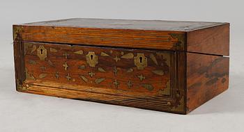 SKRIVSCHATULL, England, 1800-tal.