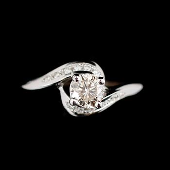 RING, 14 k vitguld, briljantslipade diamanter tot ca 0,69 ct.